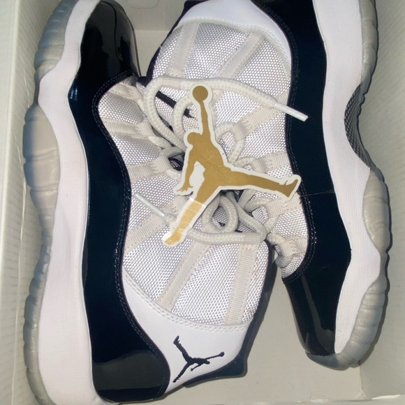 Jordan Retro 11 Concord - Picture 2 of 9